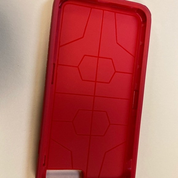 IPHONE 8plus red case🌹 - Picture 3 of 4